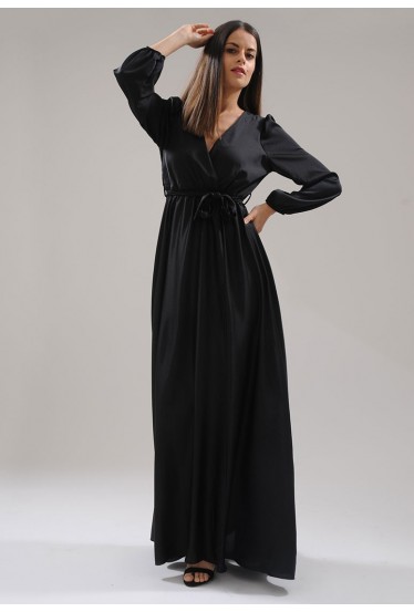 Robe longue à fente satin noir