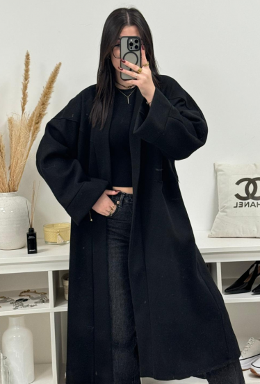 Manteau noir en laine